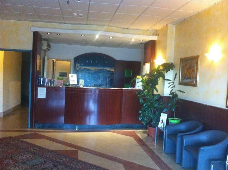 Hotel Arcadia Ciampino Dış mekan fotoğraf